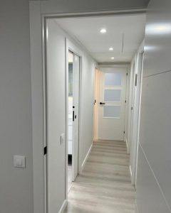 Lee más sobre el artículo ¿Merece la pena lacar puertas? Descubre todo lo que necesitas saber
